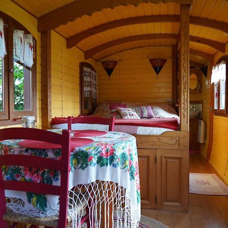 Hotel La Cle Des Roulottes Pluvigner Zewnętrze zdjęcie
